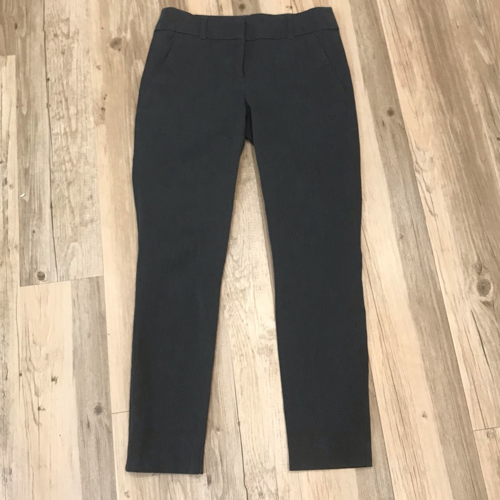 Ann Taylor Loft gray cropped dress pants 2 - Picture 4 of 8